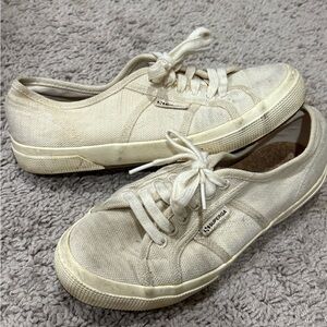 Superga Cream Canvas Sneakers 2750 Cotu Classic sneakers